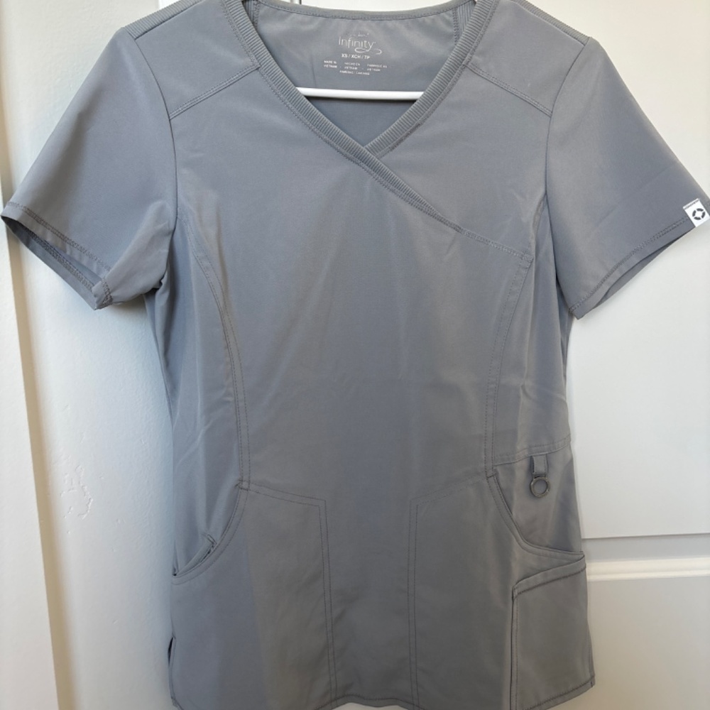 Cherokee Infinity Scrub Set - image 3